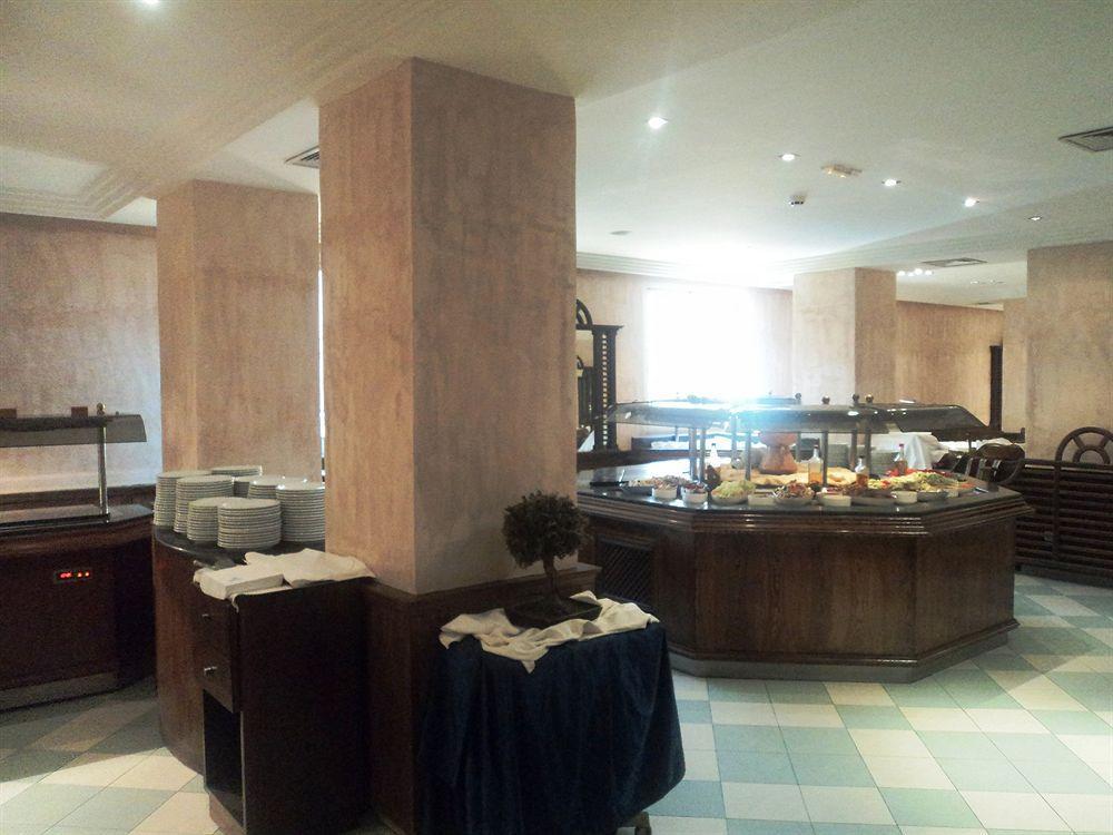 Hotel Ibn Khaldoun Tunis Exterior foto